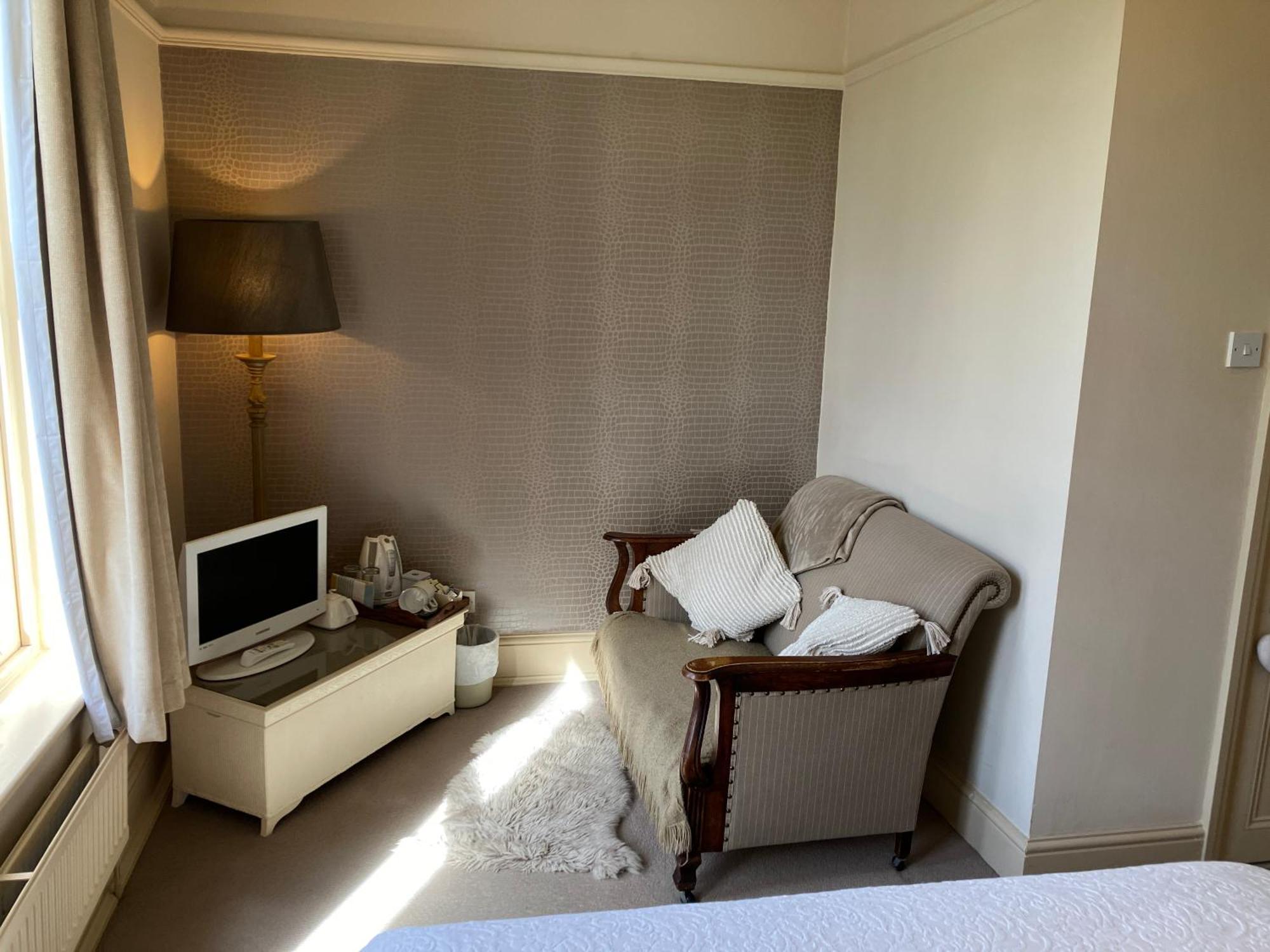 Cornerstones Guest House Sale Eksteriør billede