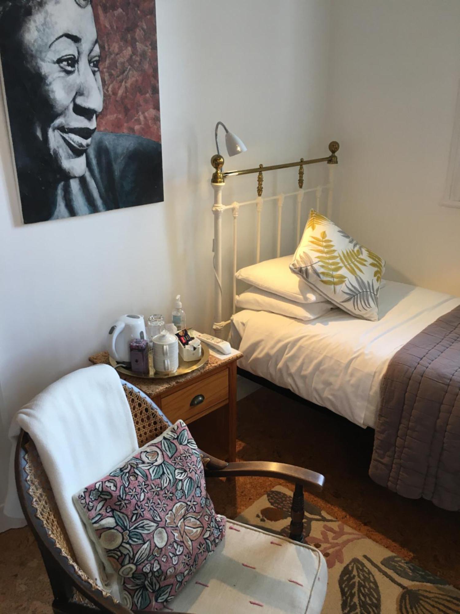 Cornerstones Guest House Sale Eksteriør billede