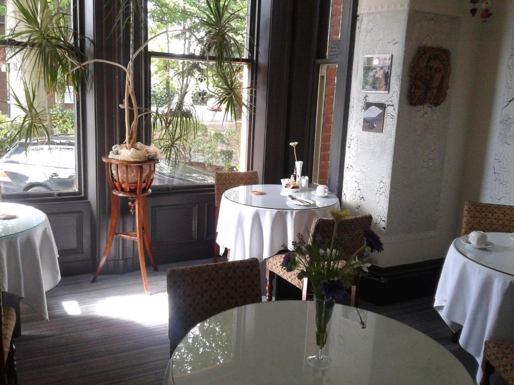 Cornerstones Guest House Sale Eksteriør billede